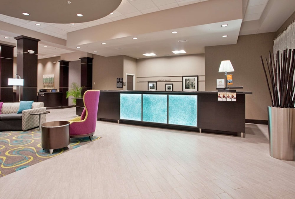 Hampton Inn Kearney - photo 8