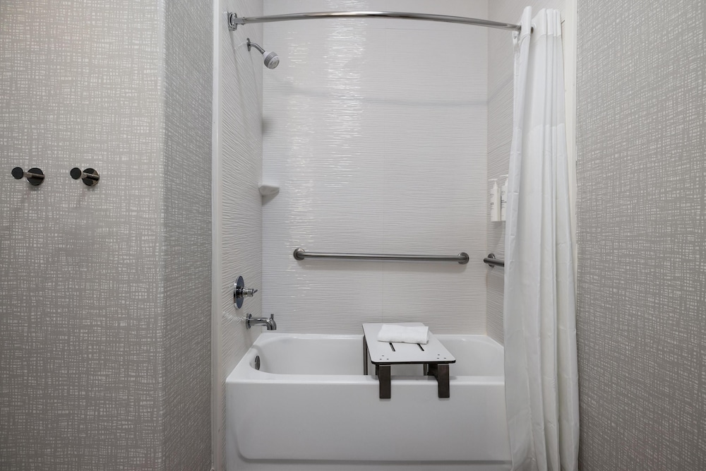 Hampton Inn & Suites Galveston - photo 30