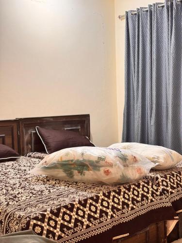 Sentiments Hotel - carbon neutral hotel in Unknown City
