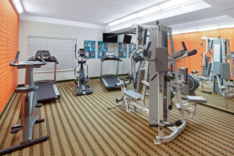 La Quinta Inn & Suites Houston Galleria Area - photo 31