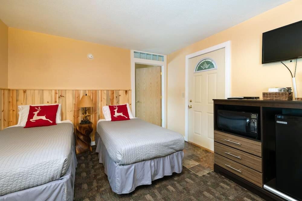 Black Elk Resort Cottages and RV Park - photo 32