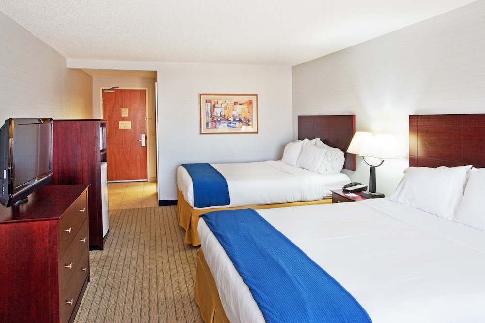 Holiday Inn Express Hotel & Suites Bremen - photo 7