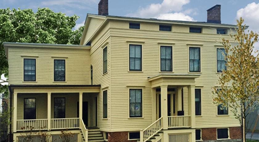 Inn at 34 in Hudson, United States