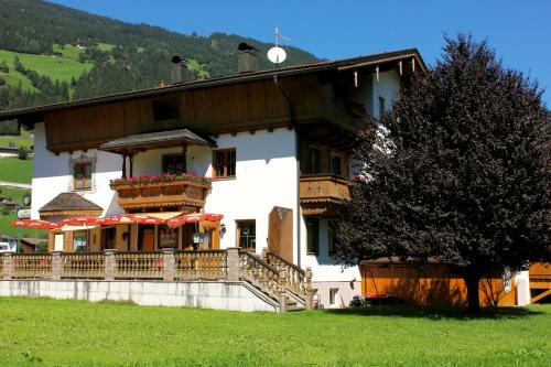 Landhaus Sabine — 4-Star Luxury Hotel in Zellberg, Austria