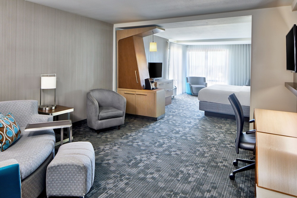 Courtyard by Marriott Atlanta Lithia Springs - photo 19