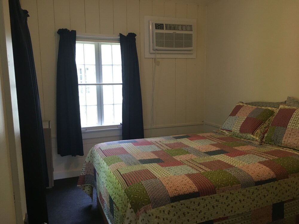 Gilcrest Cottages and Motels - photo 47