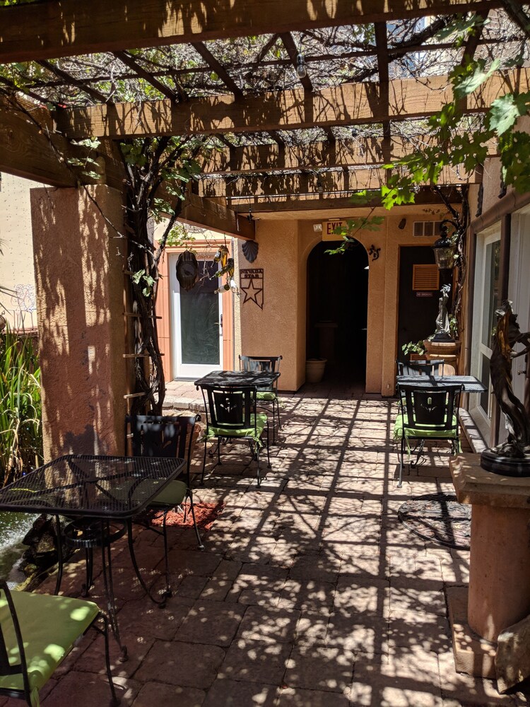 Milos Inn - photo 12