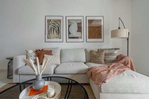 GuestReady Luxurious Accents near Burj Khalifa — 4-Star Luxury Hotel in Dubai, United Arab Emirates