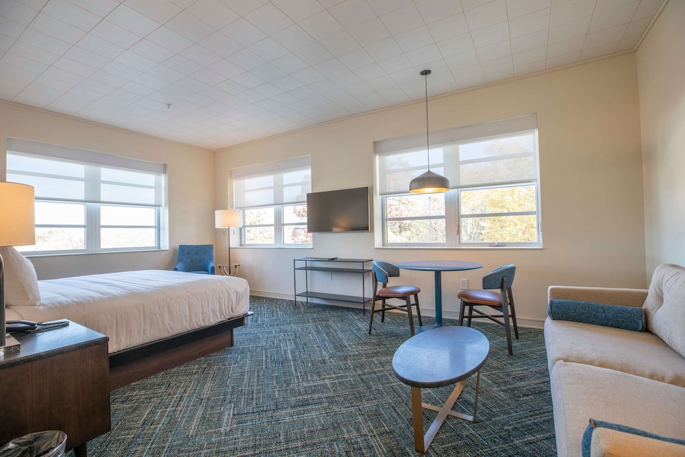 The Holbrook Hotel - photo 9