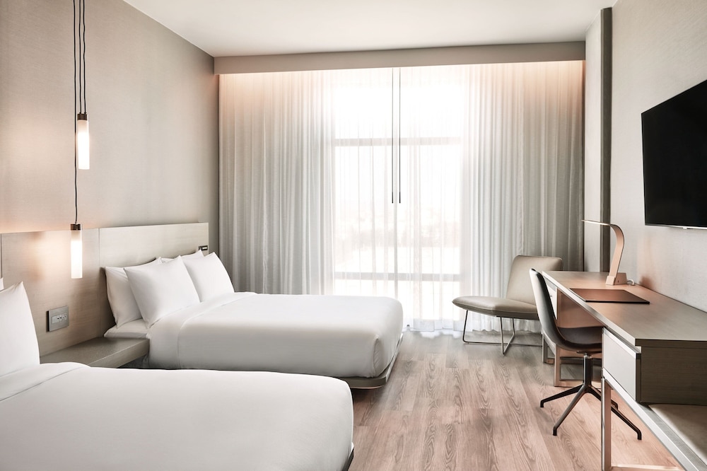 AC Hotel by Marriott Sunnyvale Moffett Park - photo 7