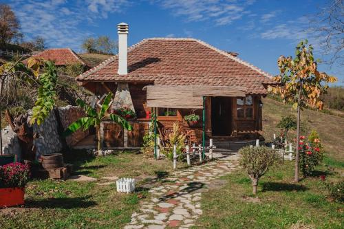 Etno kompleks Orahovac Vajat Sova - carbon neutral hotel in Unknown City