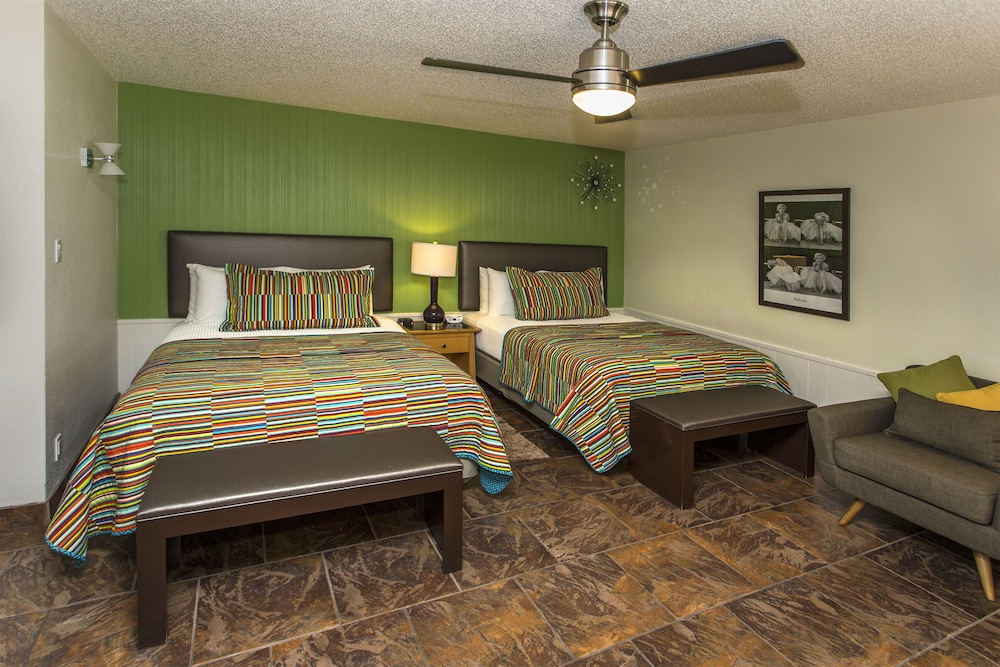 Desert Riviera Hotel a Town and Desert Boutique Hotel - photo 3