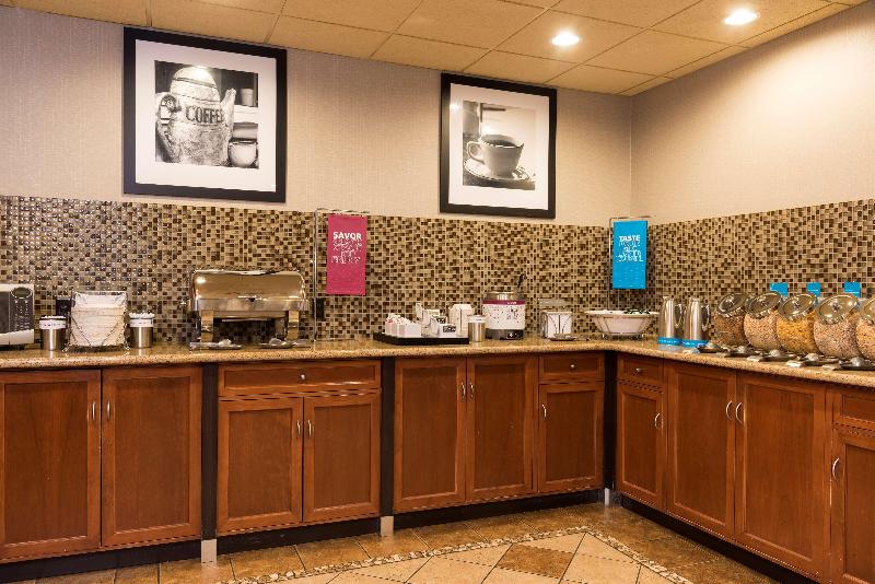 Hampton Inn & Suites East Lansing Okemos - photo 112