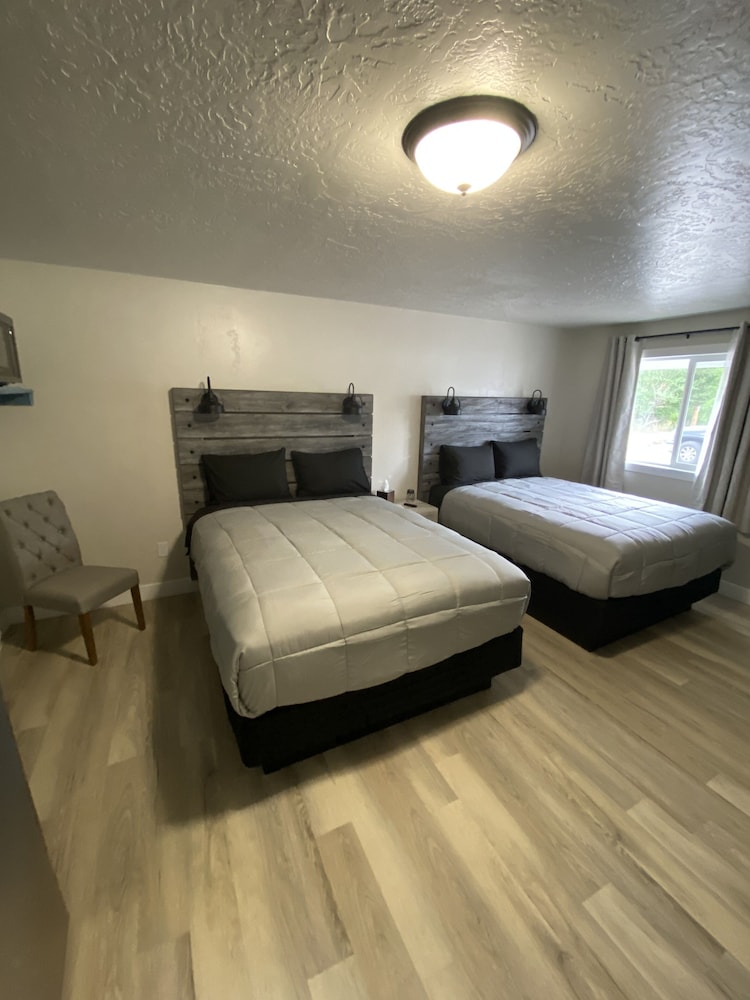 CB&M Executive Suites - photo 7