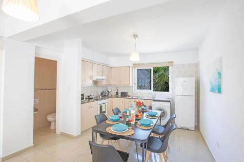 Blue River Apartment