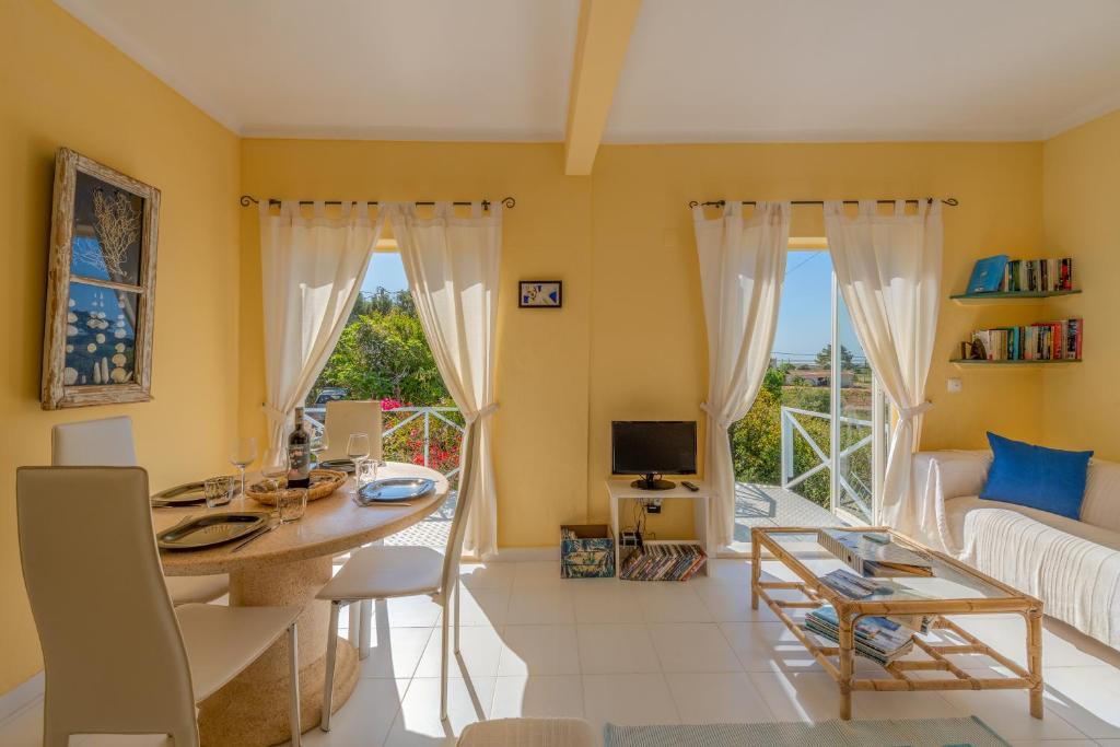 Ceu Azul Elevated apartment with stunning views and big garden Somewhere Special — 4-Star Luxury Hotel in Tavira, Portugal