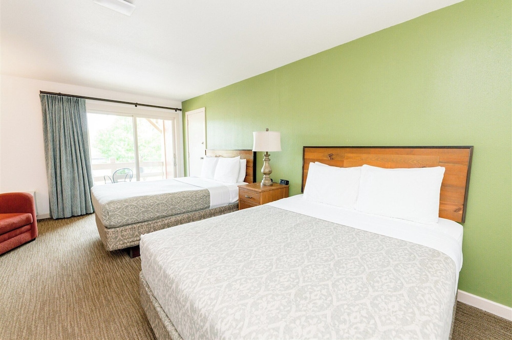 Brown County Inn - photo 7