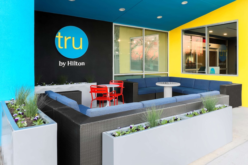 Tru by Hilton Dallas Downtown Market Center - photo 43