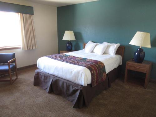 Al's Westward Ho Motel - photo 13