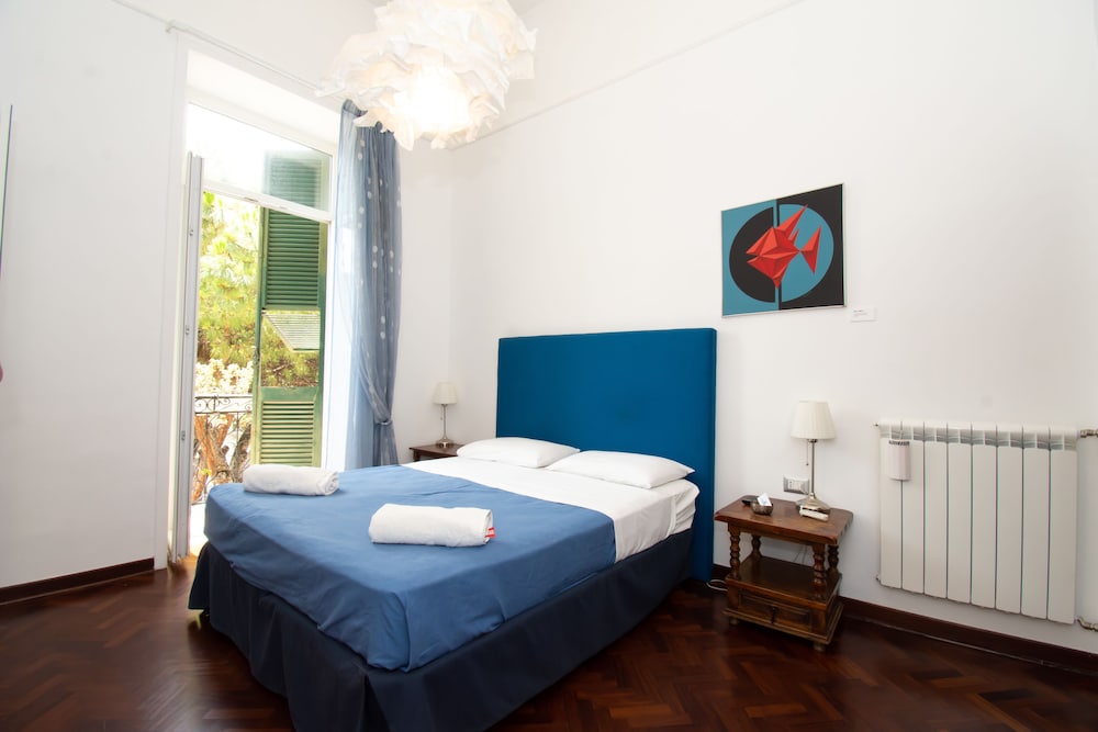 Areamare Bed & Breakfast — 4-Star Luxury Hotel in Naples, Italy