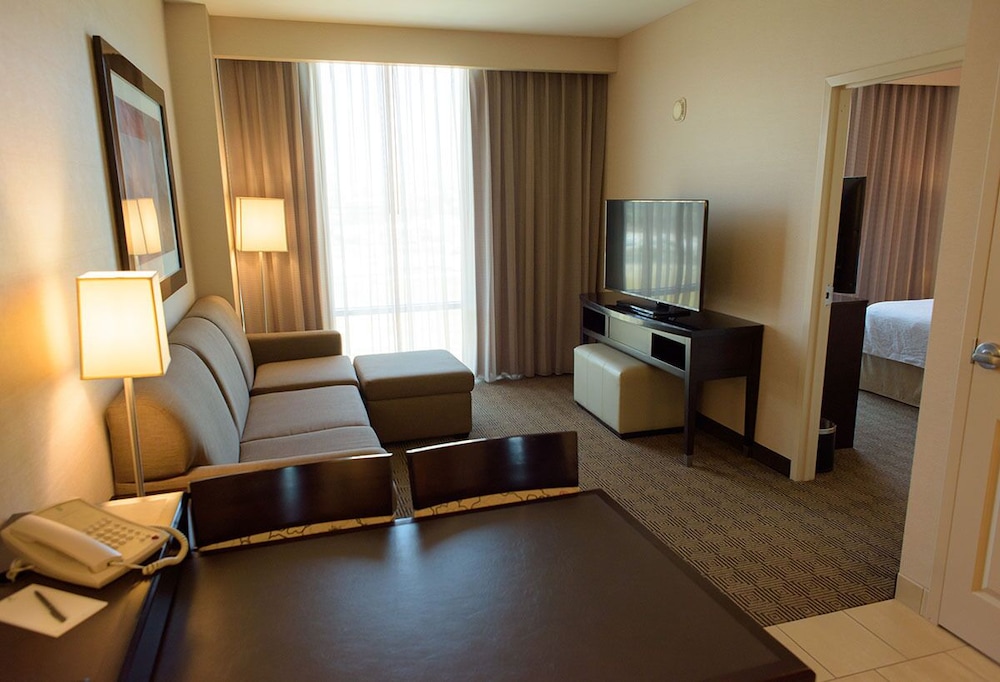 Embassy Suites Ontario Airport - photo 10