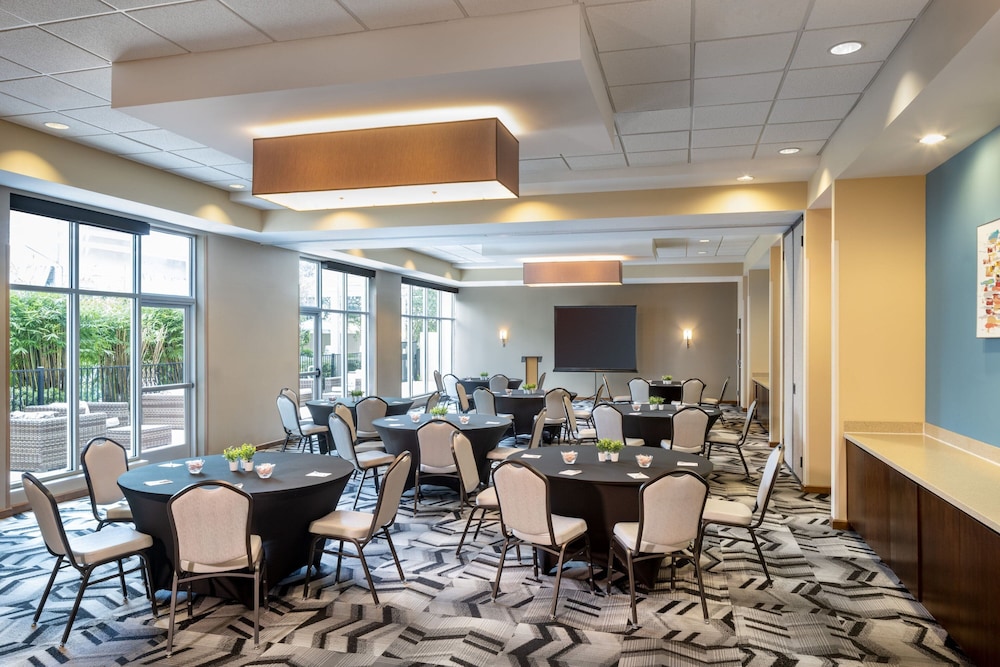 TownePlace Suites Orlando at FLAMINGO CROSSINGS Town Center Western Entrance - photo 57