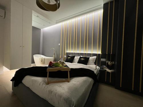 VipWarsawApartments pl Gold Mennica Residence — 4-Star Luxury Hotel in Warsaw, Poland