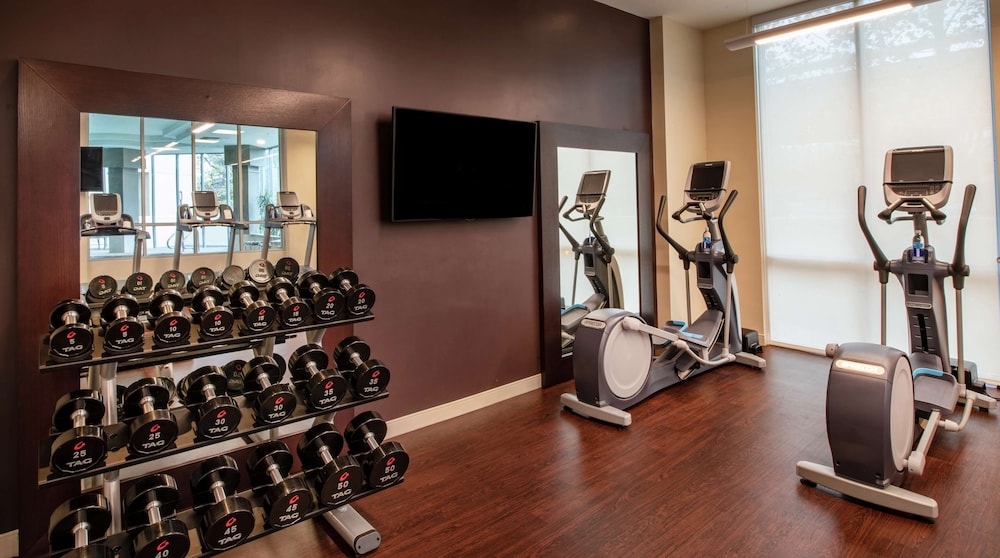 Embassy Suites by Hilton Walnut Creek - photo 32