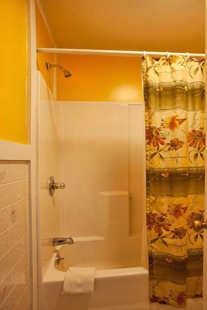 Margaretville Motel - photo 12