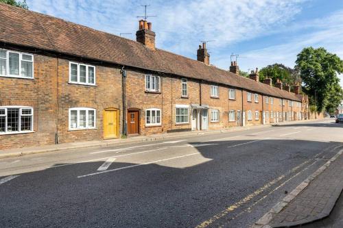 Beautiful 17th Century Cottage — 4-Star Luxury Hotel in Marlow, United Kingdom