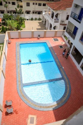 Modern Apartment in Nyali with AC Washing Maxine & Pool — 4-Star Luxury Hotel in Mombasa, Kenya