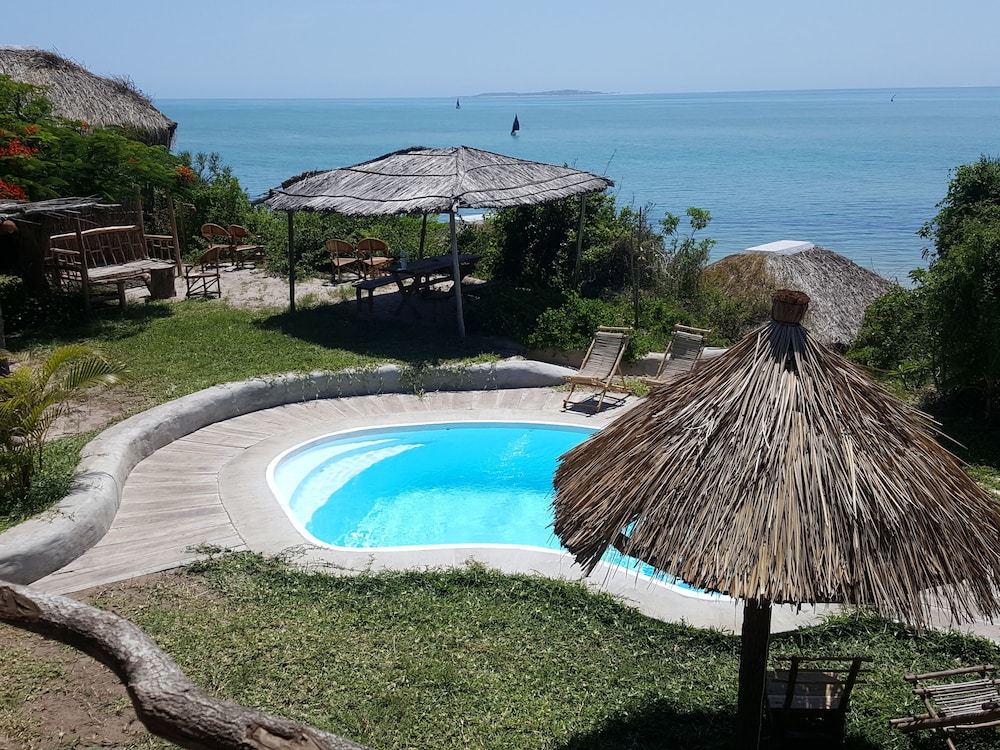 Baraka Beach - carbon neutral hotel in Unknown City