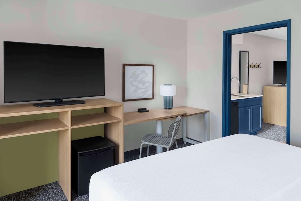 Spark by Hilton Lansing - photo 19