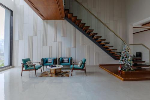 StayVista La Paradise Luxurry 2BR Villa in Amritsar with Private Pool & Lawn