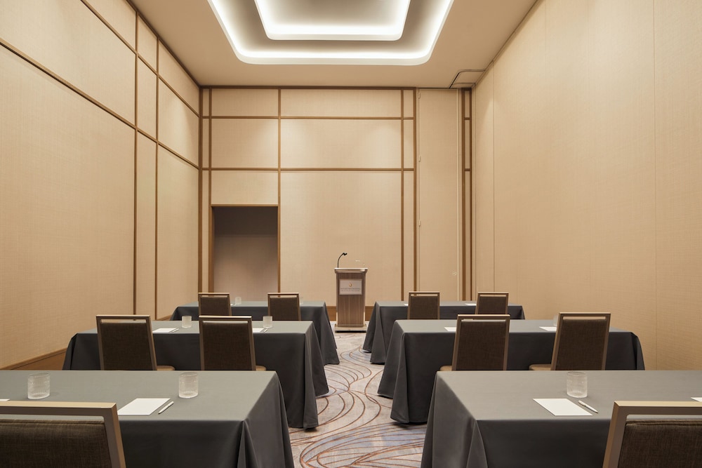 Intercontinental Hotels Seattle Bellevue By IHG - photo 76