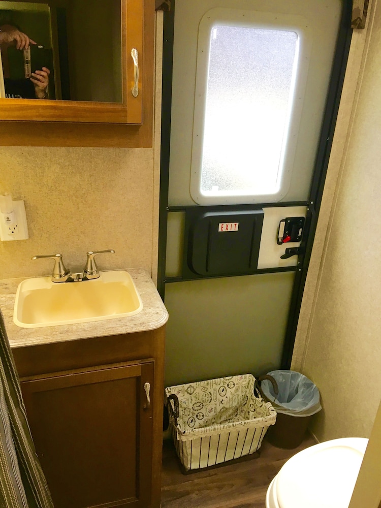 Enduro RV Citrus Valley Resort - photo 90
