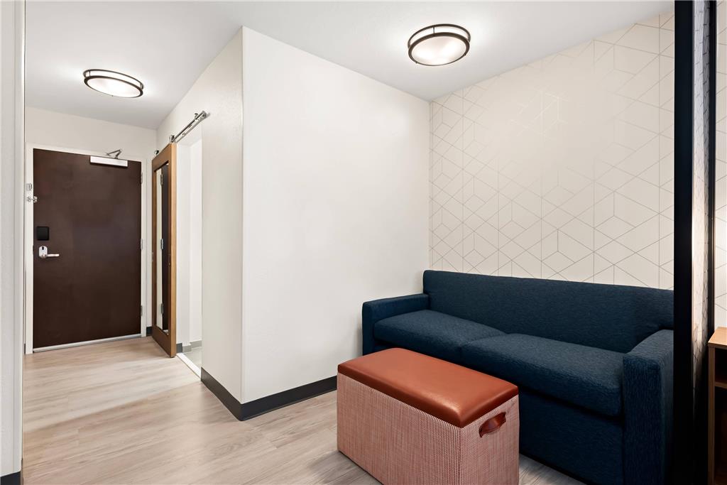 Everhome Suites Huntsville Research Park - photo 24