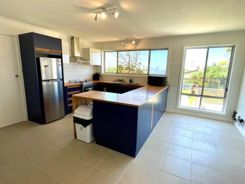 No 4 Giles - last minute hotel in Kingscote