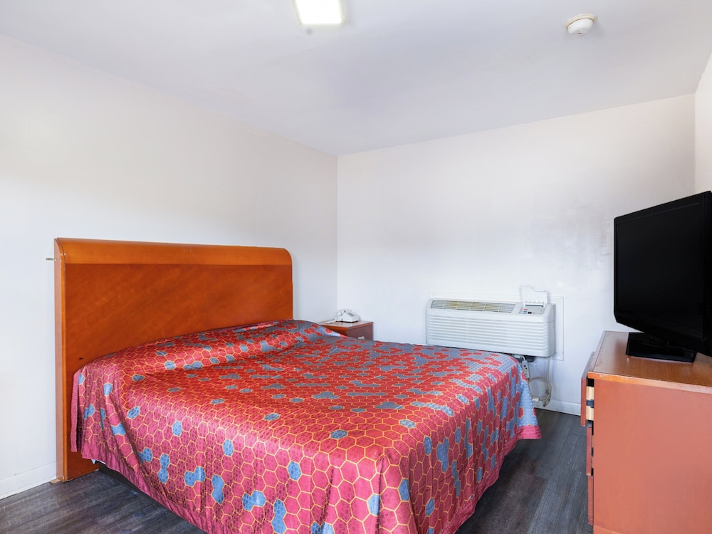 Manor Motel Near Oak Brook Chicago Westchester - photo 4