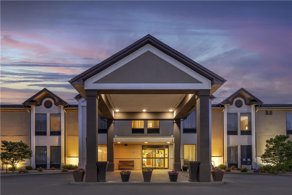 Best Western Plus University Inn - carbon neutral hotel in Olean