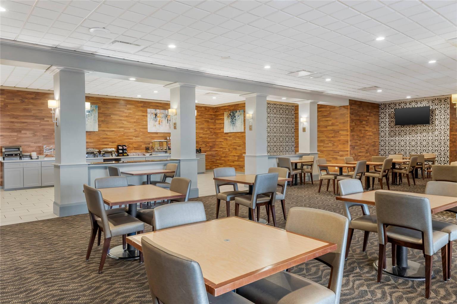 Comfort Inn Brooklyn Center MN - photo 28