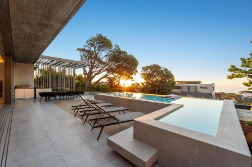 Brand New Dream Villa with Ocean View Sauna & Gym — 4-Star Luxury Hotel in Cape Town, South Africa
