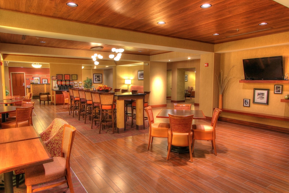 Hampton Inn Pigeon Forge - photo 36