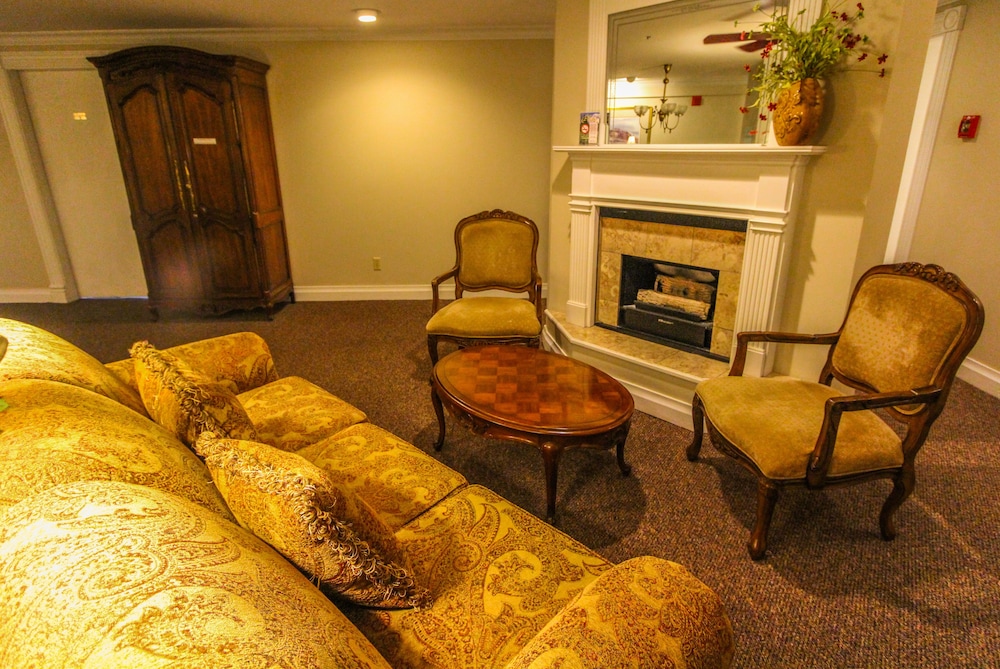 Park Hotel Condominiums - photo 9