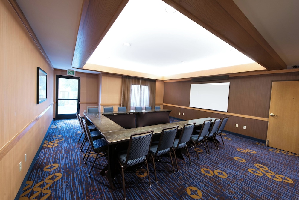 Courtyard by Marriott Palm Desert - photo 40