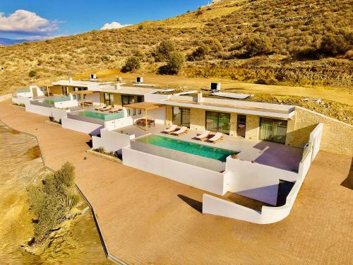 Anessis Villas And Suites — 4-Star Luxury Hotel in Alimos, Greece