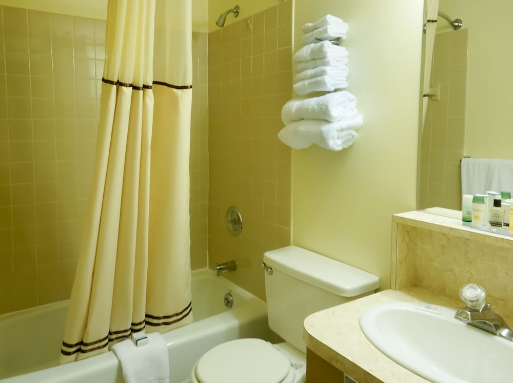 Cocoa Country Inn at Hershey - photo 19