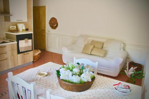 Giusy's House. Strategic Geographic Location — 4-Star Luxury Hotel in Castellammare Di Stabia, Italy