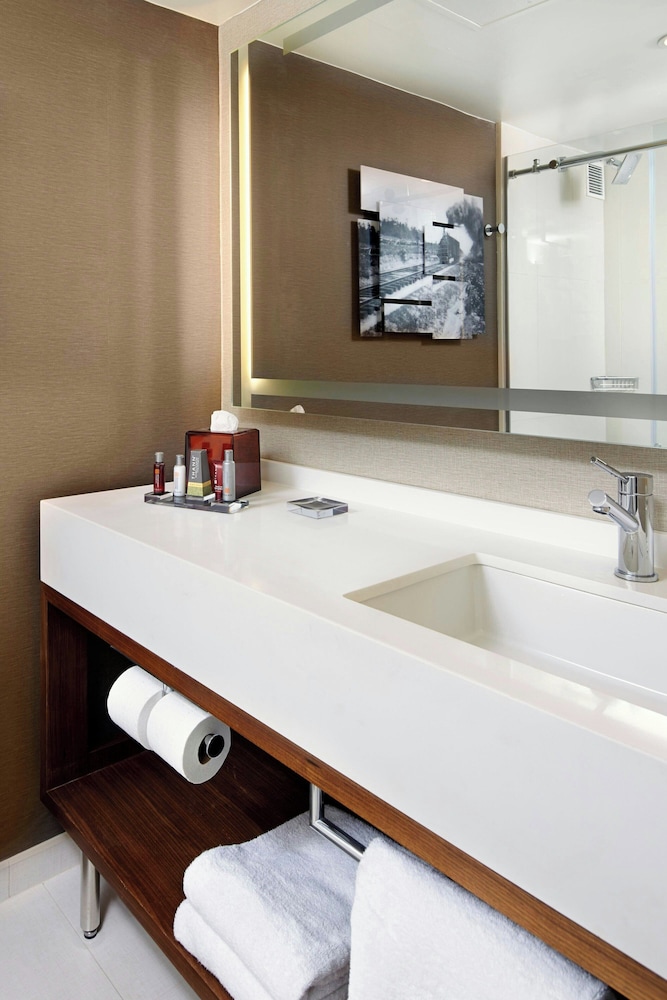 Raleigh Marriott Crabtree Valley - photo 21