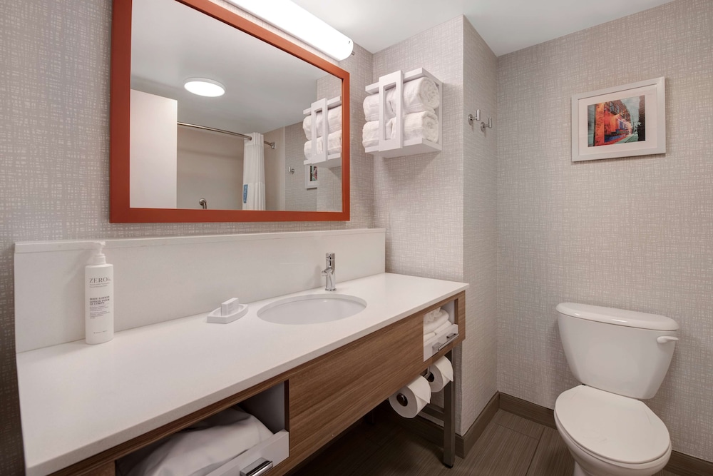 Hampton Inn Anderson Alliance Business Park - photo 36